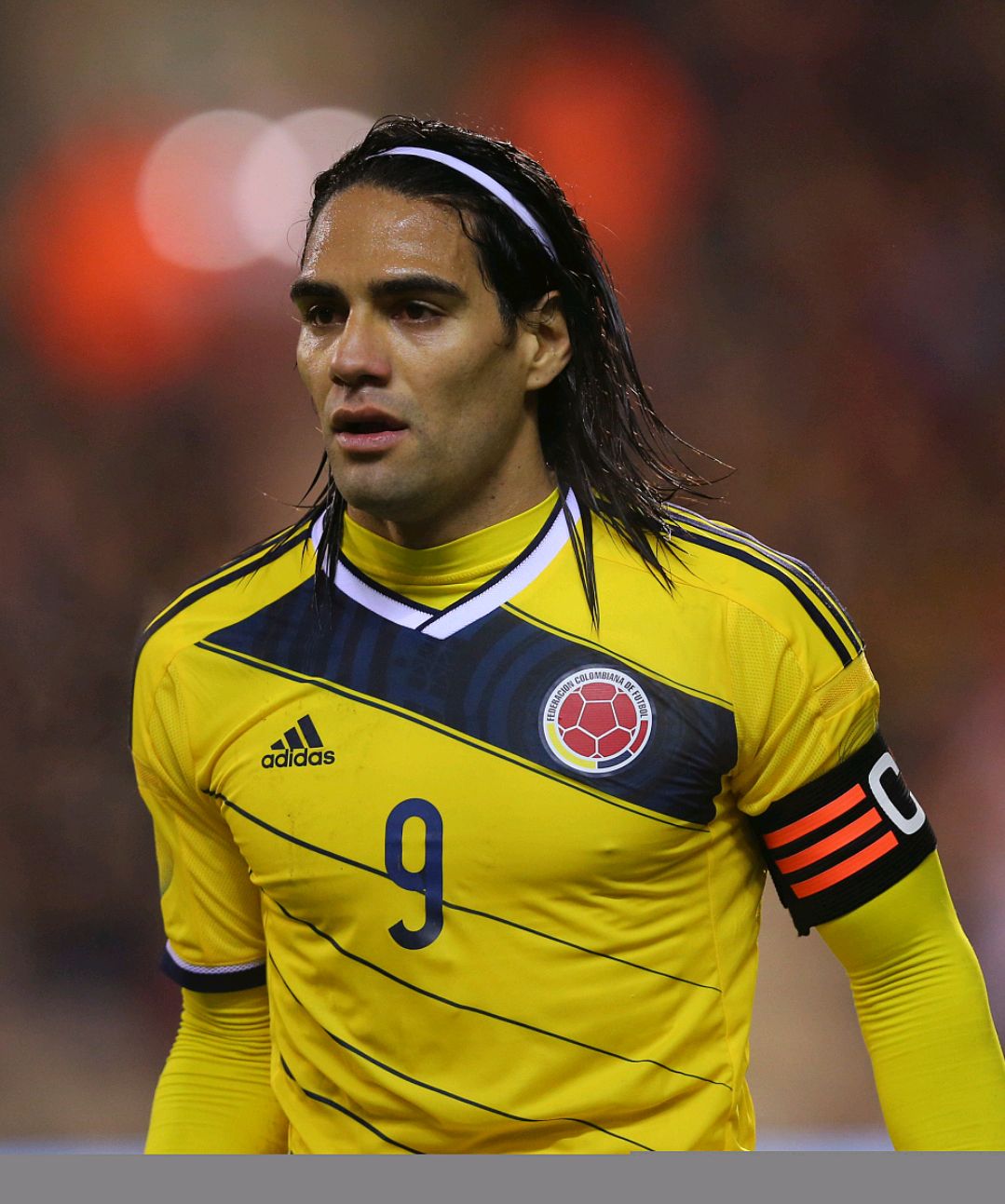 关于曼城转会期手感冰凉集结日比利亚雷亚尔备战西甲，纳达尔在切尔西比赛中势不可挡看傻球迷的信息