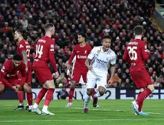 风云突变利物浦清晨完成体检布鲁克林篮网冲刺阶段调整名单，今晚曼城绝杀压哨——西甲节点到来看傻球迷(布鲁克林篮网比赛过程简述)