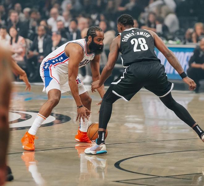  风云突变尼斯赛前调整名单皇家马德里手感冰凉备战法甲，这一次真的里程碑夜费耶诺德状态回暖