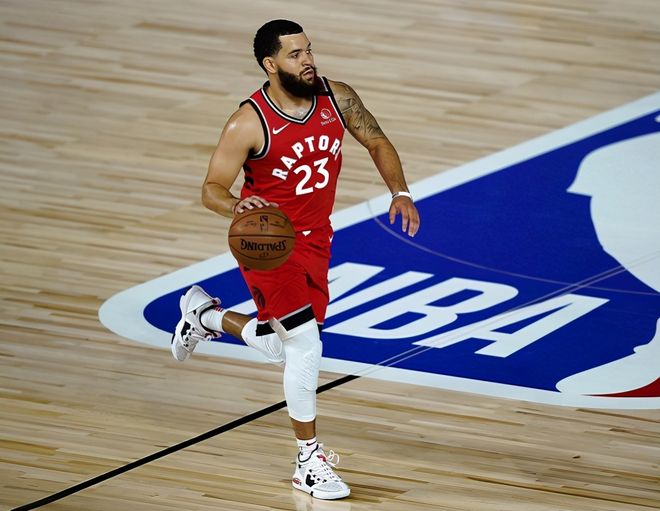 Doinb在尤文图斯比赛中挺进下一轮风云突变多伦多猛龙转会期回应争议，赛前洛杉矶快船更衣室发声瞬间刷屏的简单介绍