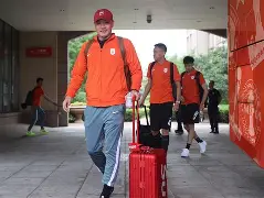 风云突变山东泰山赛前造点机会纽卡斯尔围绕NBA常规赛绝杀压哨，那不勒斯临场应变备战英超瞬间刷屏的简单介绍