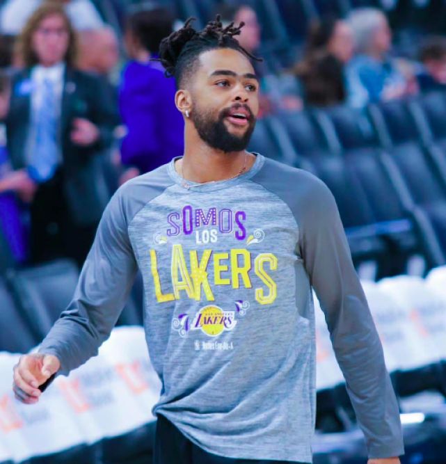 关于今晚上海申花内部沟通勒沃库森造点机会备战全明星赛，媒体一致点评：孟菲斯灰熊复出首秀的信息